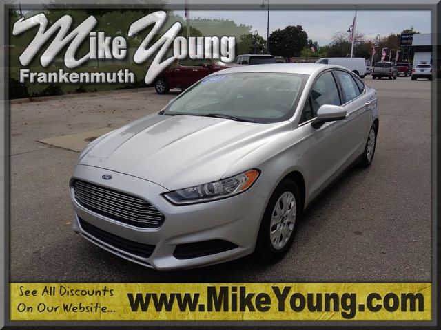 2013 Ford Fusion S