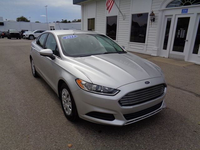 2013 Ford Fusion S