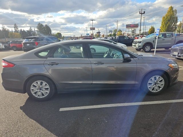 2013 Ford Fusion S