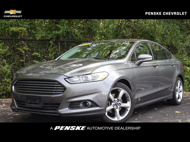 2013 Ford Fusion SE