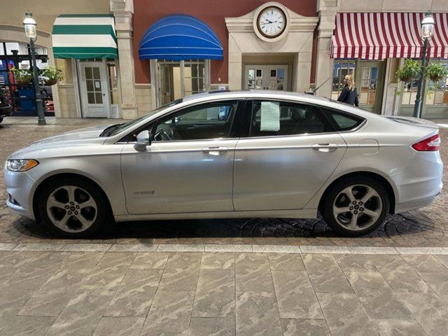 2013 Ford Fusion Hybrid SE