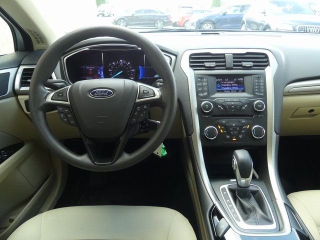 2013 Ford Fusion Hybrid SE