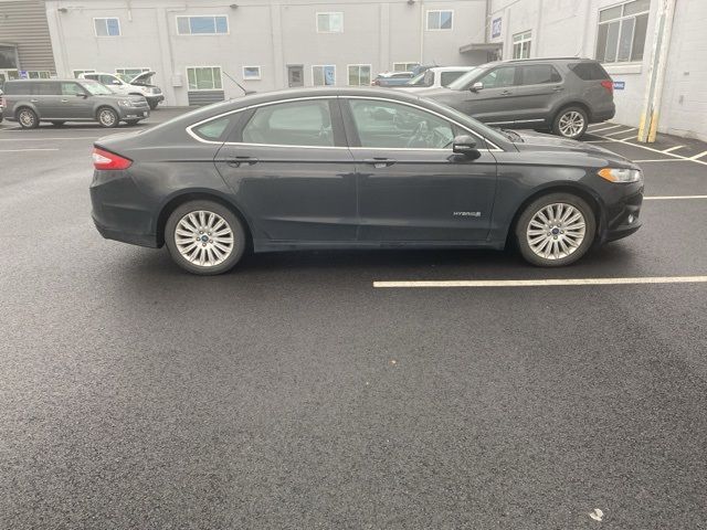 2013 Ford Fusion Hybrid SE