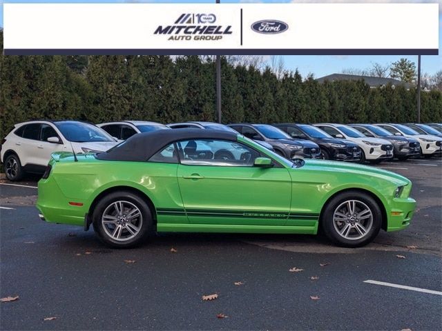 2013 Ford Mustang V6 Premium