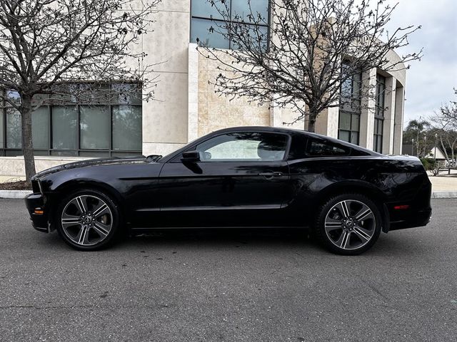 2013 Ford Mustang V6