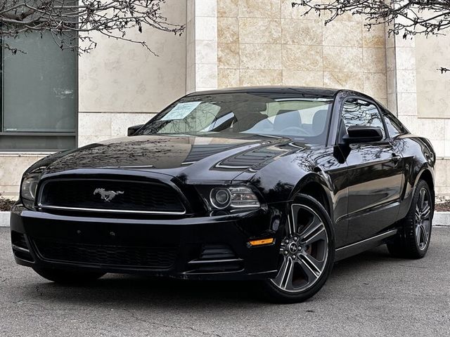 2013 Ford Mustang V6