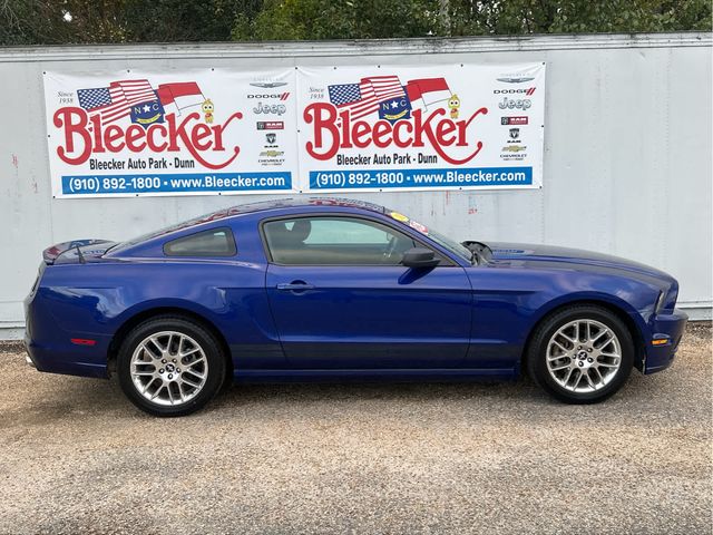 2013 Ford Mustang V6