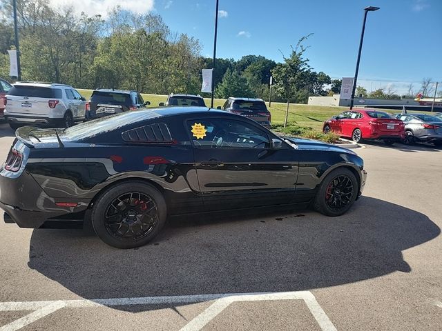 2013 Ford Mustang V6