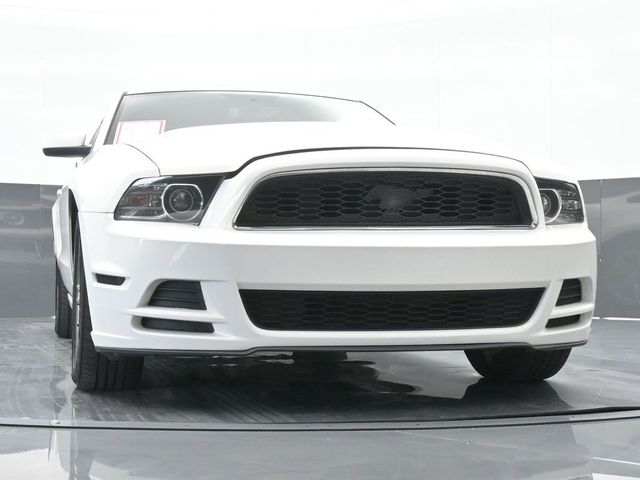 2013 Ford Mustang V6