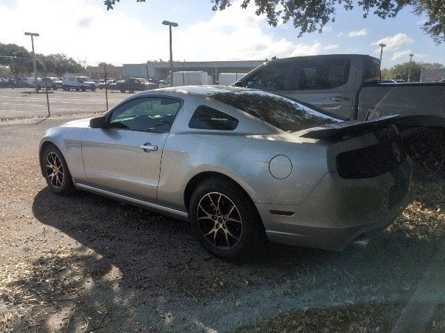 2013 Ford Mustang V6