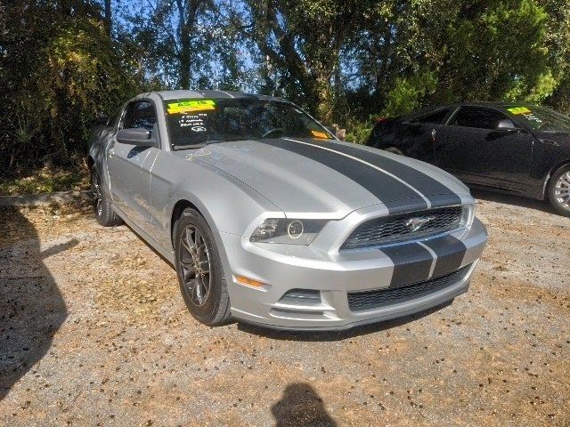 2013 Ford Mustang V6