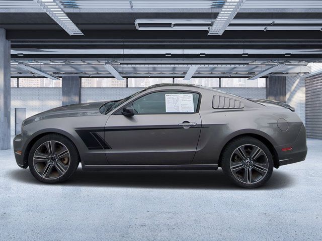 2013 Ford Mustang V6