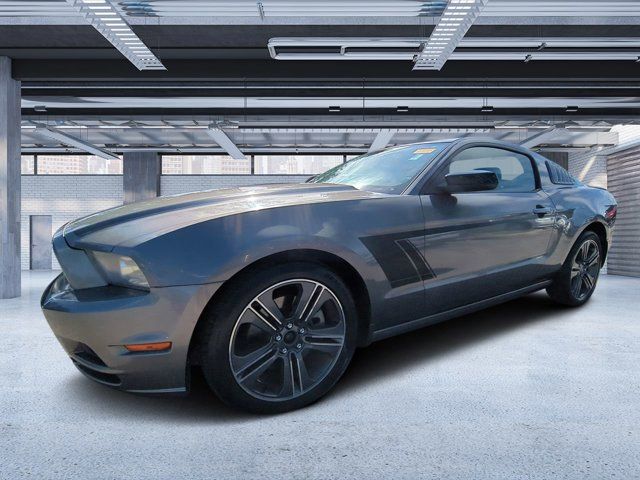 2013 Ford Mustang V6