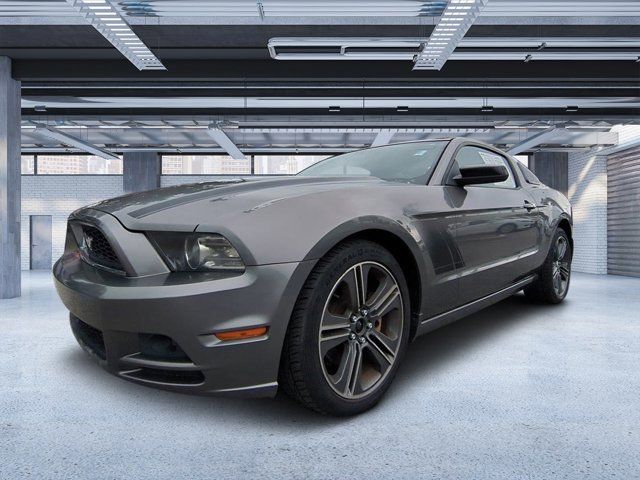 2013 Ford Mustang V6