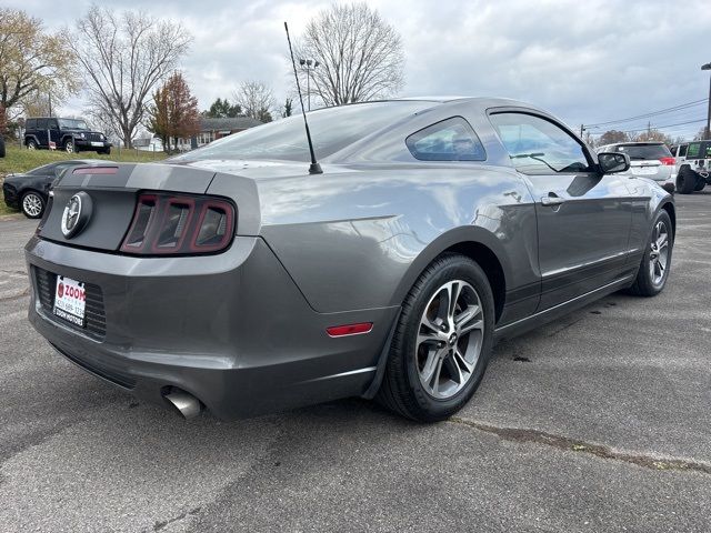 2013 Ford Mustang V6