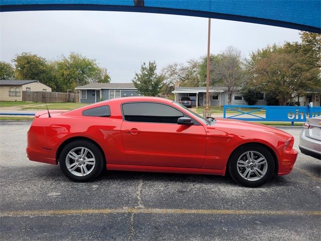 2013 Ford Mustang V6