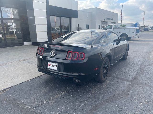 2013 Ford Mustang V6