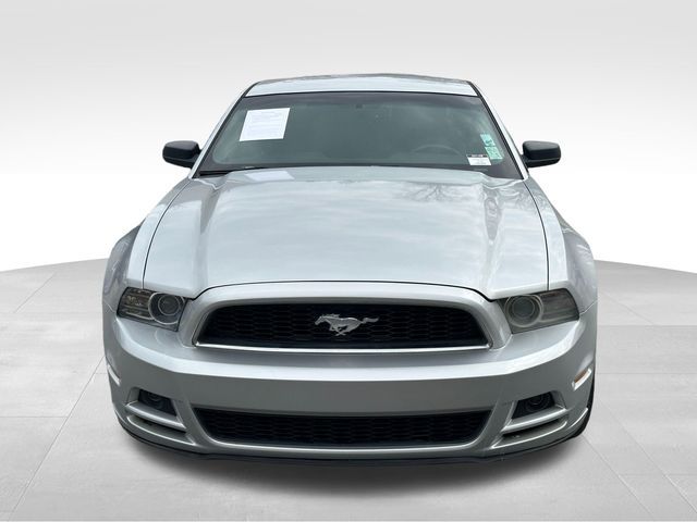 2013 Ford Mustang V6