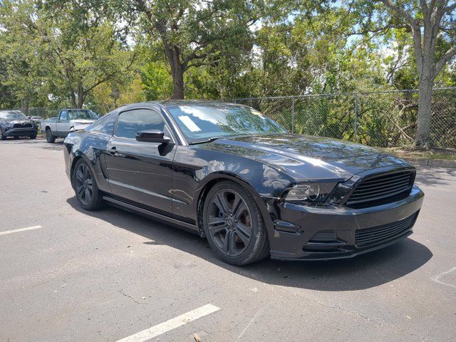 2013 Ford Mustang V6