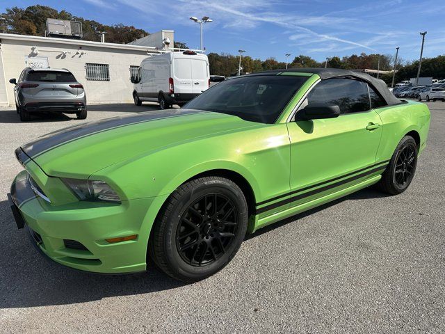 2013 Ford Mustang V6