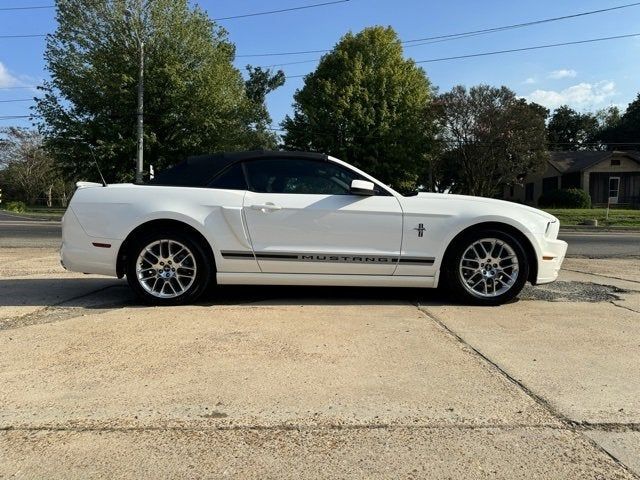 2013 Ford Mustang V6