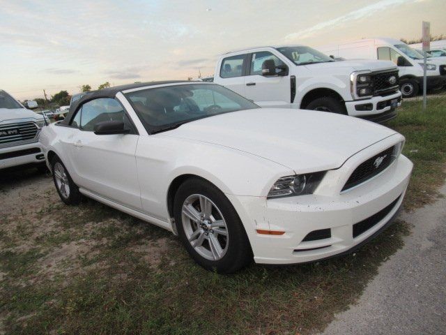 2013 Ford Mustang V6