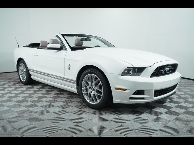 2013 Ford Mustang V6