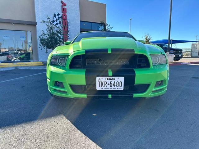 2013 Ford Mustang V6