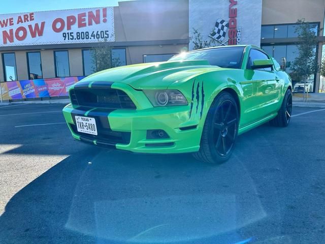 2013 Ford Mustang V6