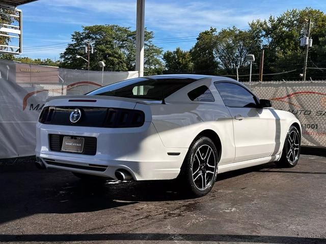 2013 Ford Mustang V6