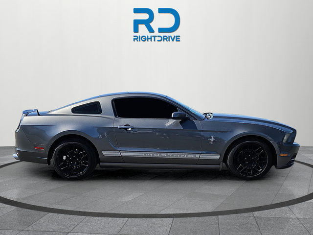 2013 Ford Mustang V6 Premium