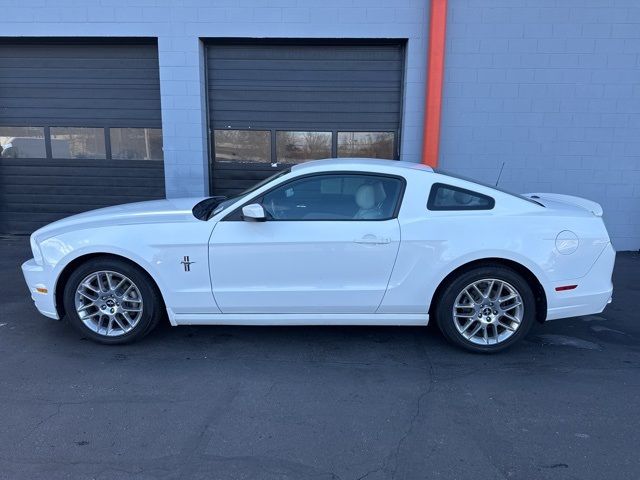 2013 Ford Mustang V6 Premium