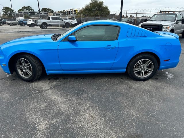 2013 Ford Mustang V6