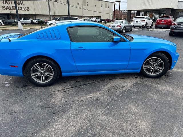 2013 Ford Mustang V6