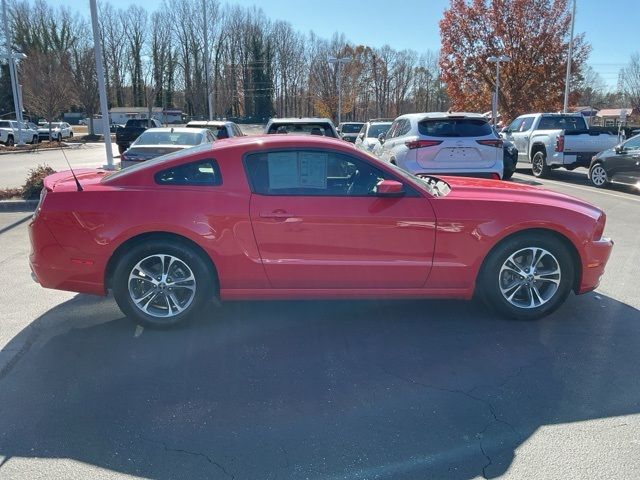 2013 Ford Mustang V6 Premium