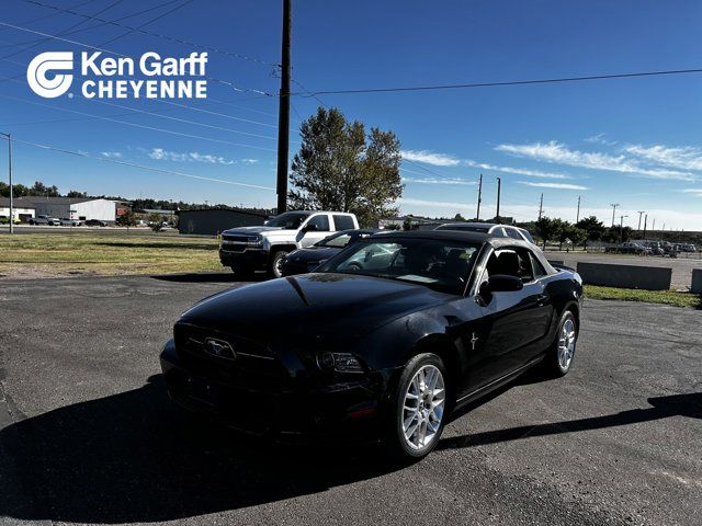 2013 Ford Mustang V6