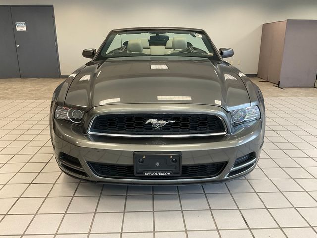 2013 Ford Mustang V6 Premium