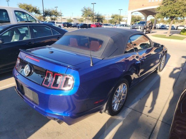 2013 Ford Mustang V6 Premium