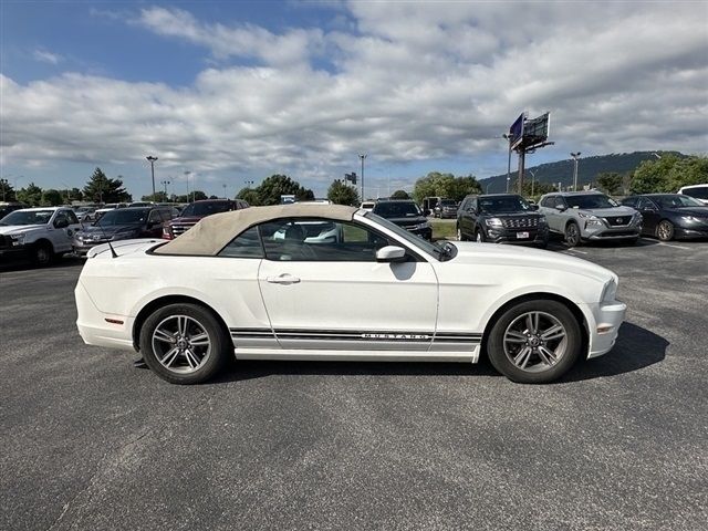 2013 Ford Mustang V6 Premium