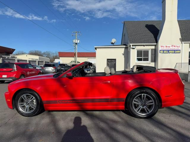 2013 Ford Mustang V6 Premium