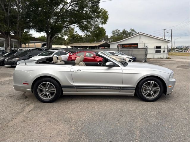 2013 Ford Mustang V6 Premium