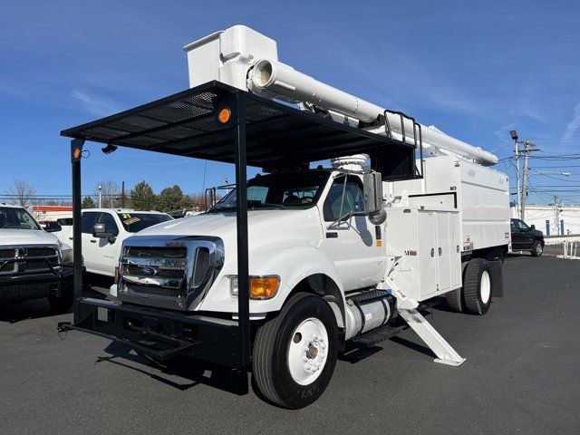 2013 Ford Super Duty F-750 Straight Frame 