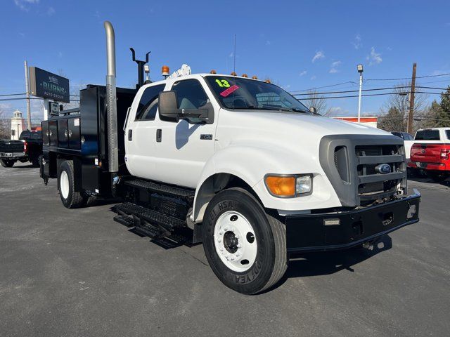 2013 Ford F-750 XL Straight Frame