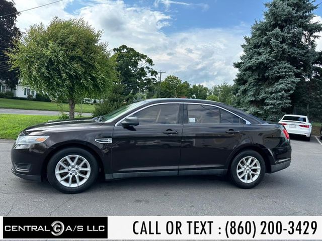 2013 Ford Taurus SE