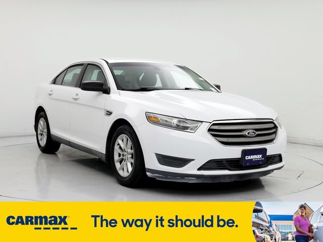 2013 Ford Taurus SE