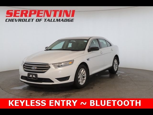 2013 Ford Taurus SE