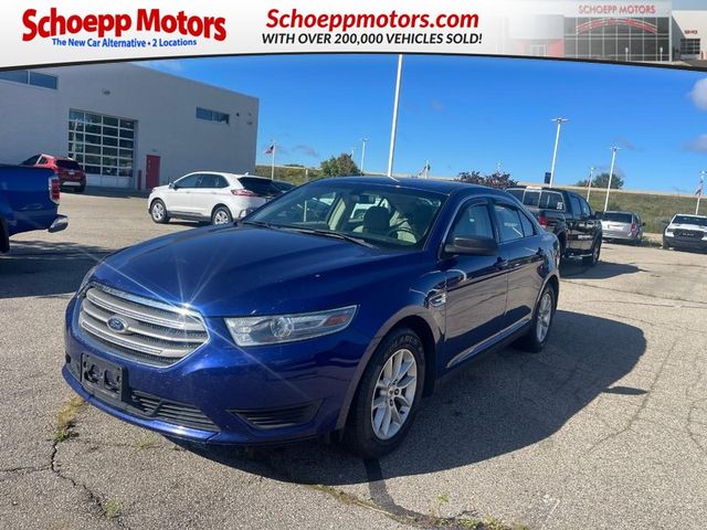 2013 Ford Taurus SE