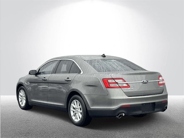 2013 Ford Taurus SE