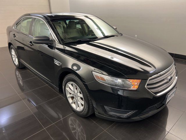 2013 Ford Taurus SE