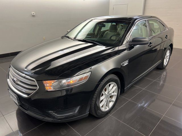 2013 Ford Taurus SE